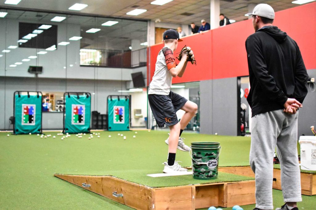 Pitching lessons and pitching program in kansas city baseball training facility 10 1024x682 - Bob Zimmermann