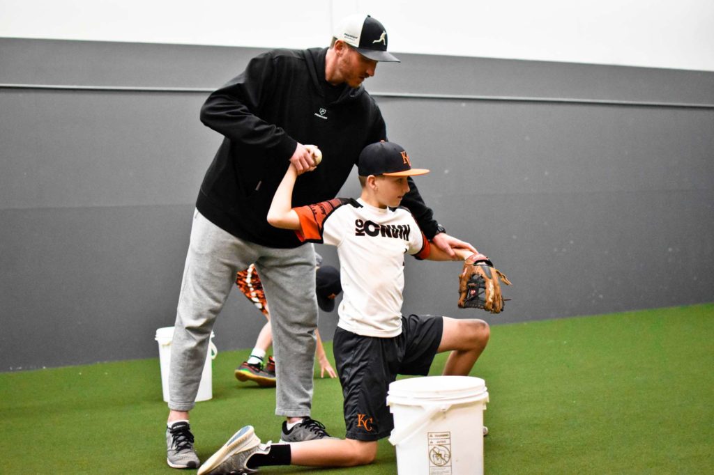 Pitching lessons and pitching program in kansas city baseball training facility 6 1024x682 - Bob Zimmermann